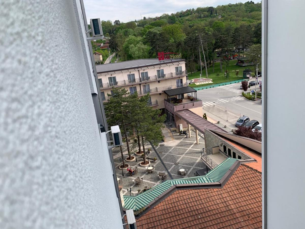 De Lux Nedeljkovic Aparthotel Jagodina Bagian luar foto