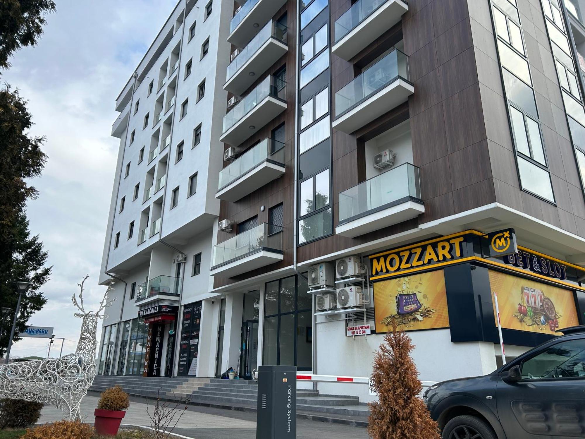 De Lux Nedeljkovic Aparthotel Jagodina Bagian luar foto