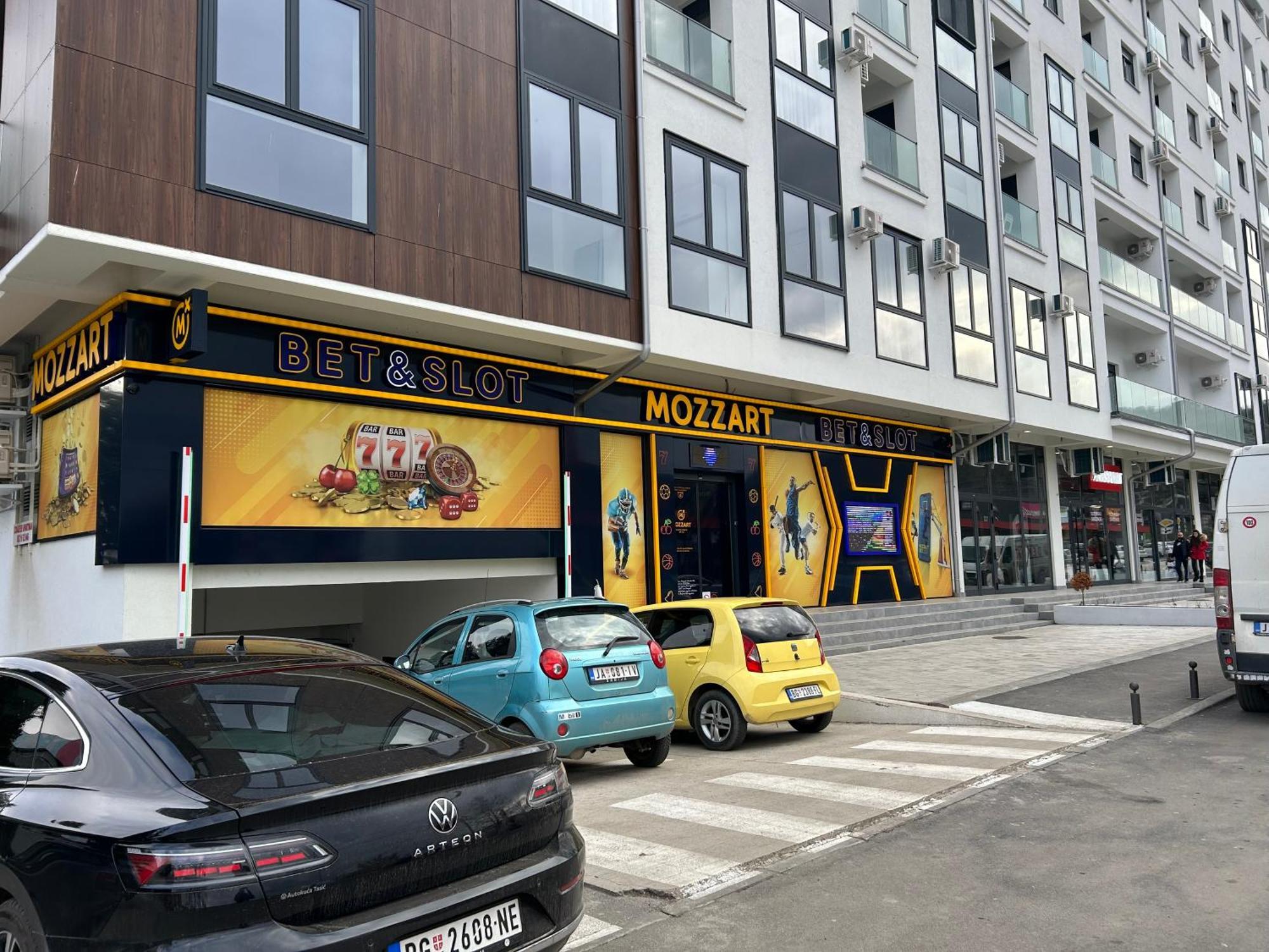 De Lux Nedeljkovic Aparthotel Jagodina Bagian luar foto