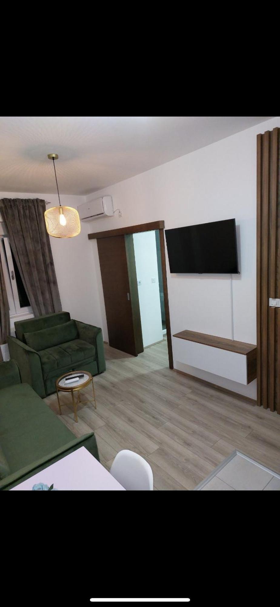 De Lux Nedeljkovic Aparthotel Jagodina Bagian luar foto