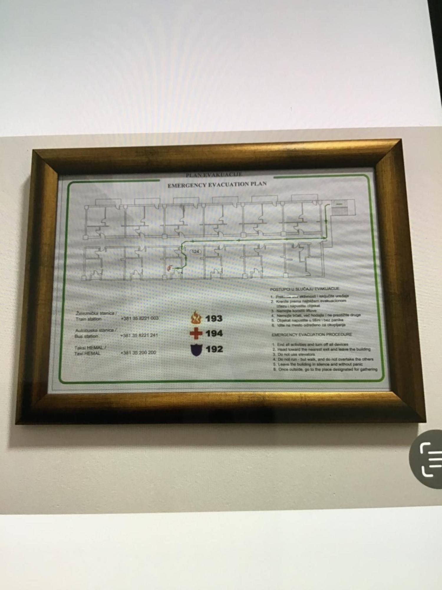 De Lux Nedeljkovic Aparthotel Jagodina Bagian luar foto