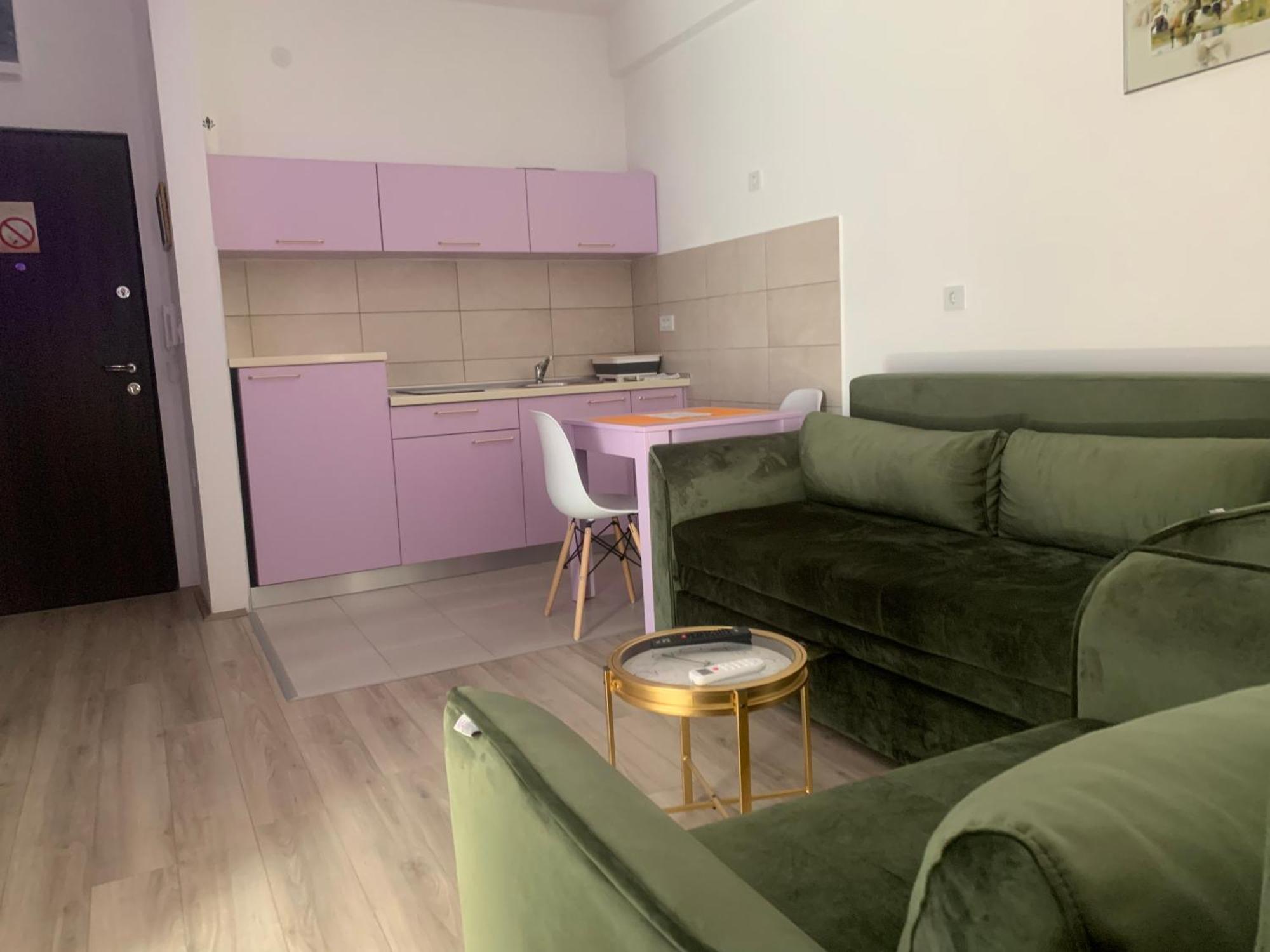 De Lux Nedeljkovic Aparthotel Jagodina Bagian luar foto