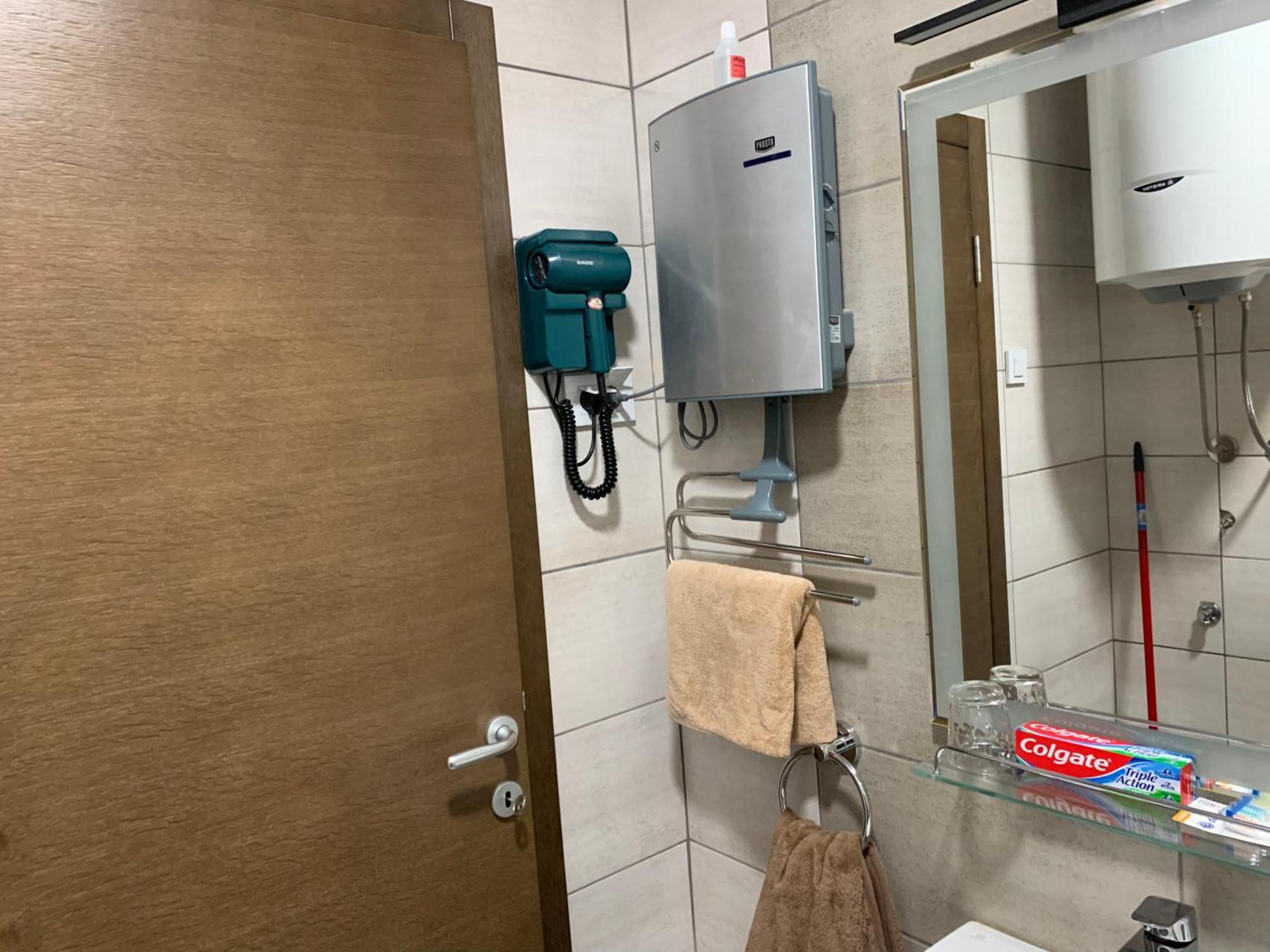 De Lux Nedeljkovic Aparthotel Jagodina Bagian luar foto